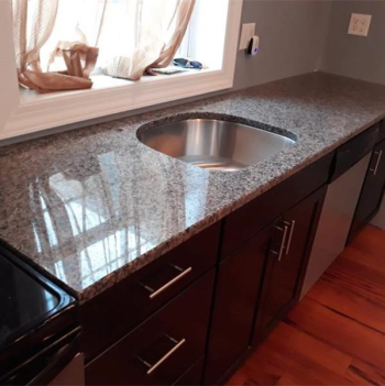 न्यू कैलेडोनिया ग्रेनाइट काउंटरटॉप